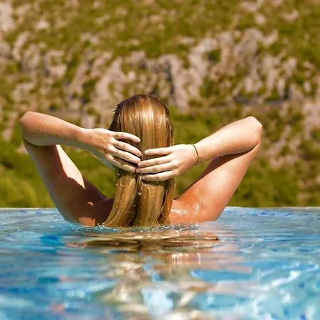 Dom wakacyjny Mosor Mit Beheiztem Salzwasserpool Und Sauna